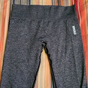 Gymshark adapt seamless leggings in a size Large
